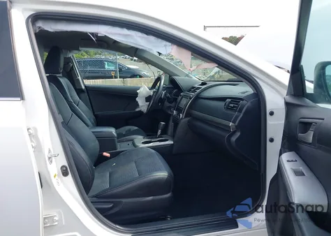 2012 Toyota Camry Se z USA, uszkodzony, nr VIN 4T1BF1FK5CU588296